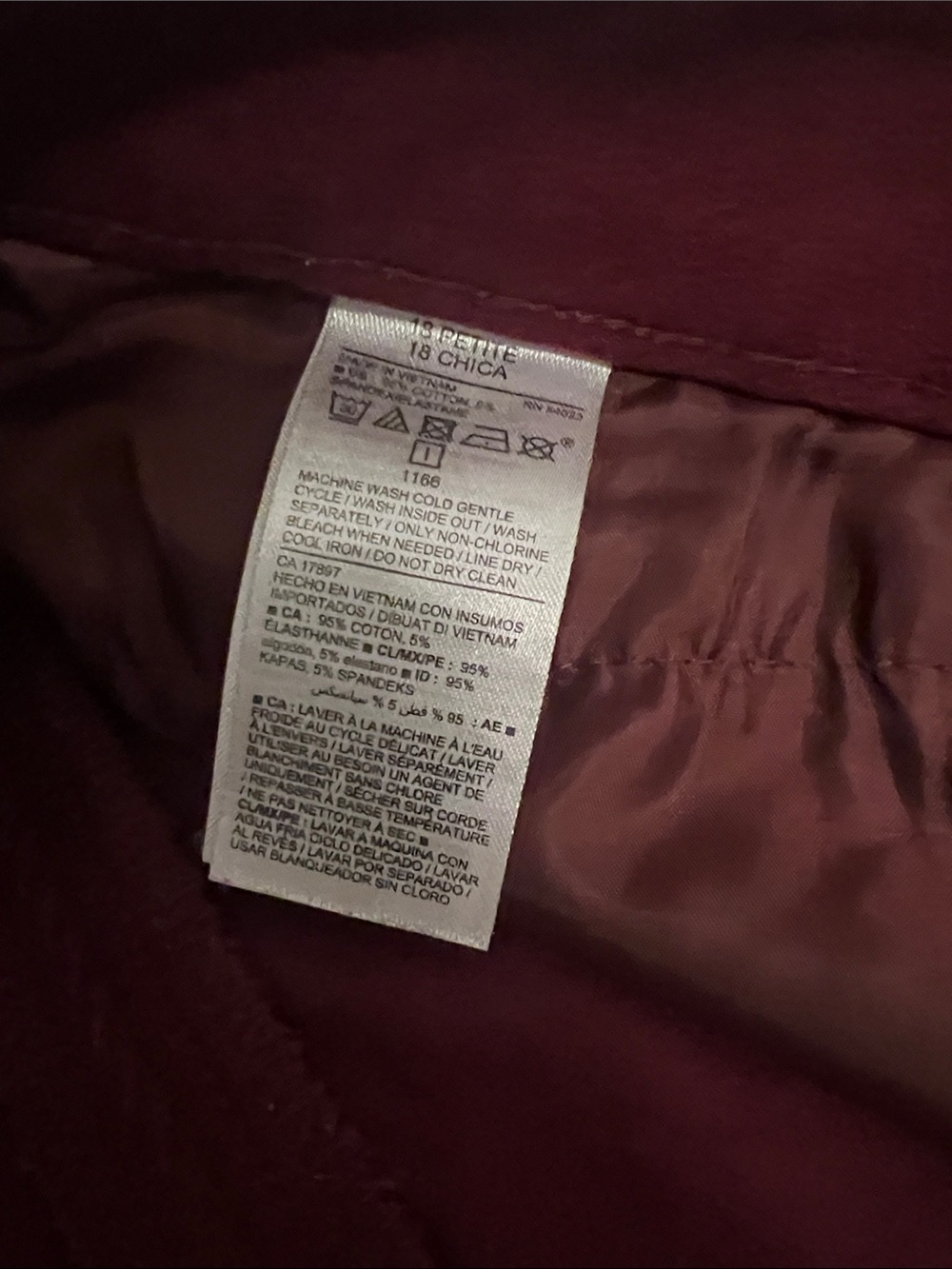 Old Navy Women’s Merlot/Wine Mid-Rise Pixie Skinny.Pants Sz 18-Petite - Picture 3 of 11